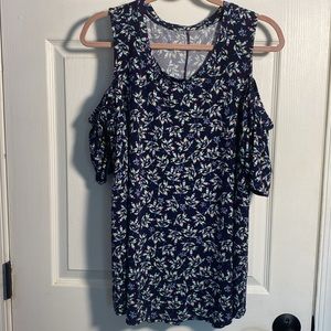 Peek-a-boo Shoulder Printed Tunic Top, XL